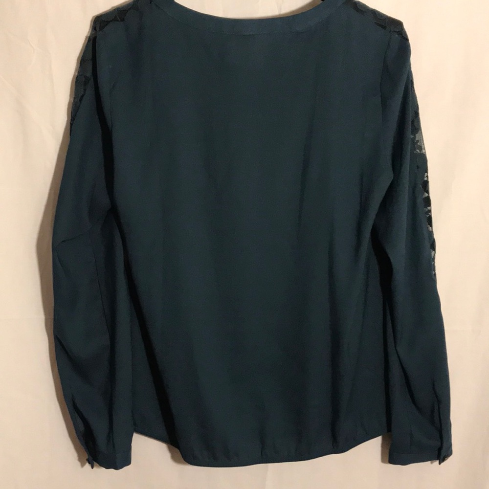 Ann Taylor Blouse w/ Lace Details - Picture 4 of 4